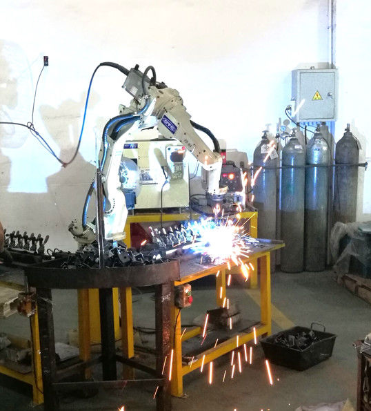 Laser de solda da fabricação do metal que corta as peças
